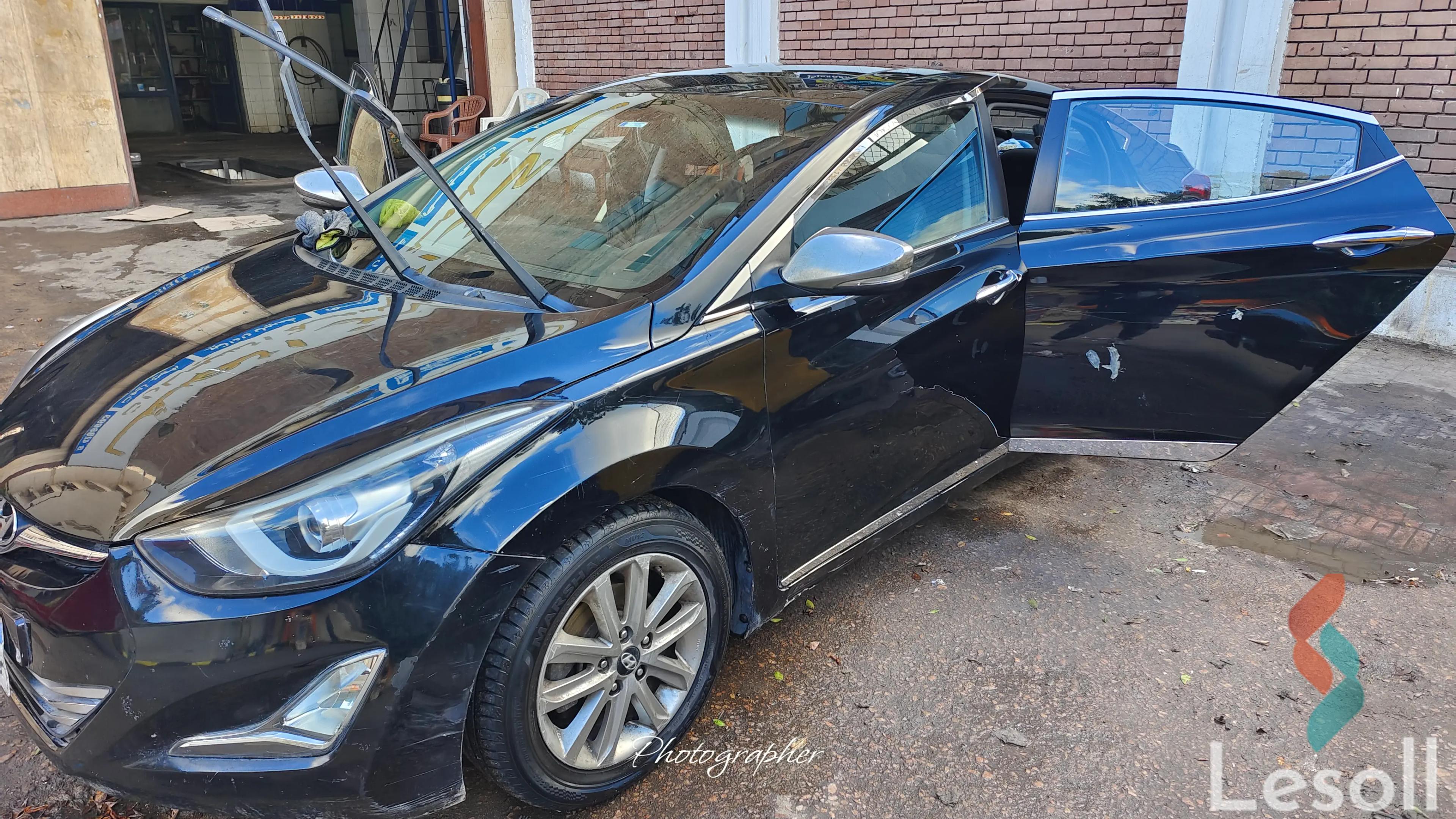 هيونداي إلنترا اوتوماتك مستعملة أسود موديل 2015 - صورة 4