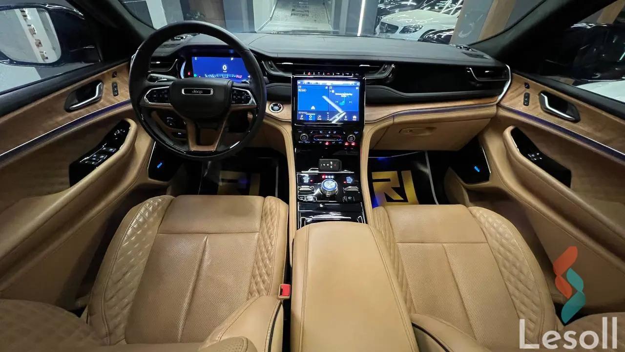 جيب جراند شيروكي اوتوماتك مستعملة أسود موديل 2022 - كل الصور