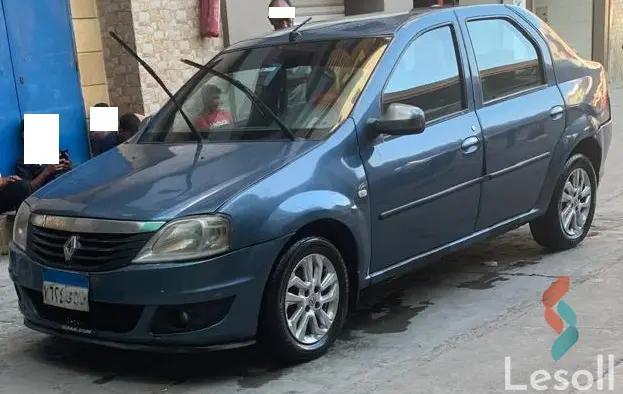 رينو لوجان اوتوماتك مستعملة أزرق موديل 2014 - صورة 4