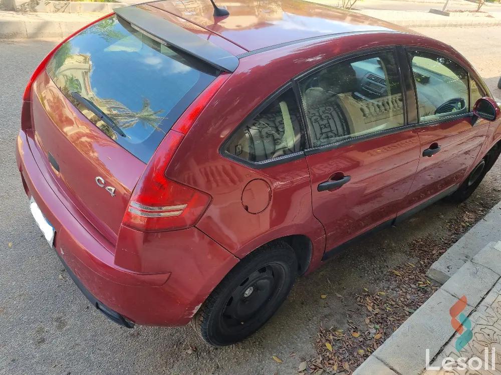 ستروين سي4 اوتوماتك مستعملة أحمر موديل 2006