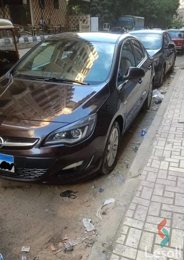 أوبل أسترا اوتوماتك مستعملة بني موديل 2018 - صورة 4