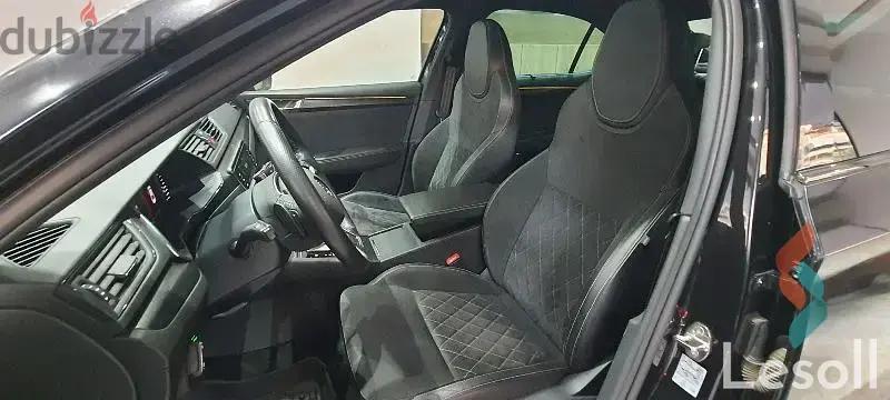 سكودا سوبيرب اوتوماتك مستعملة أسود موديل 2022 - صورة 2