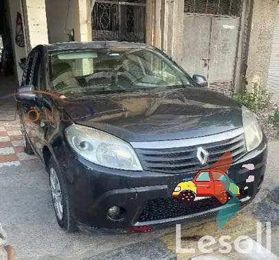 رينو سانديرو اوتوماتك مستعملة رمادي داكن موديل 2013 - صورة 3