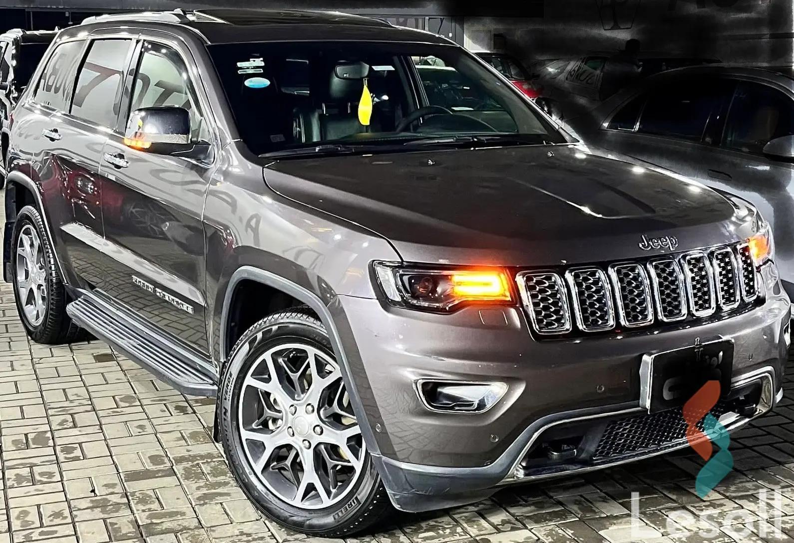 جيب جراند شيروكي اوتوماتك مستعملة فضي موديل 2019