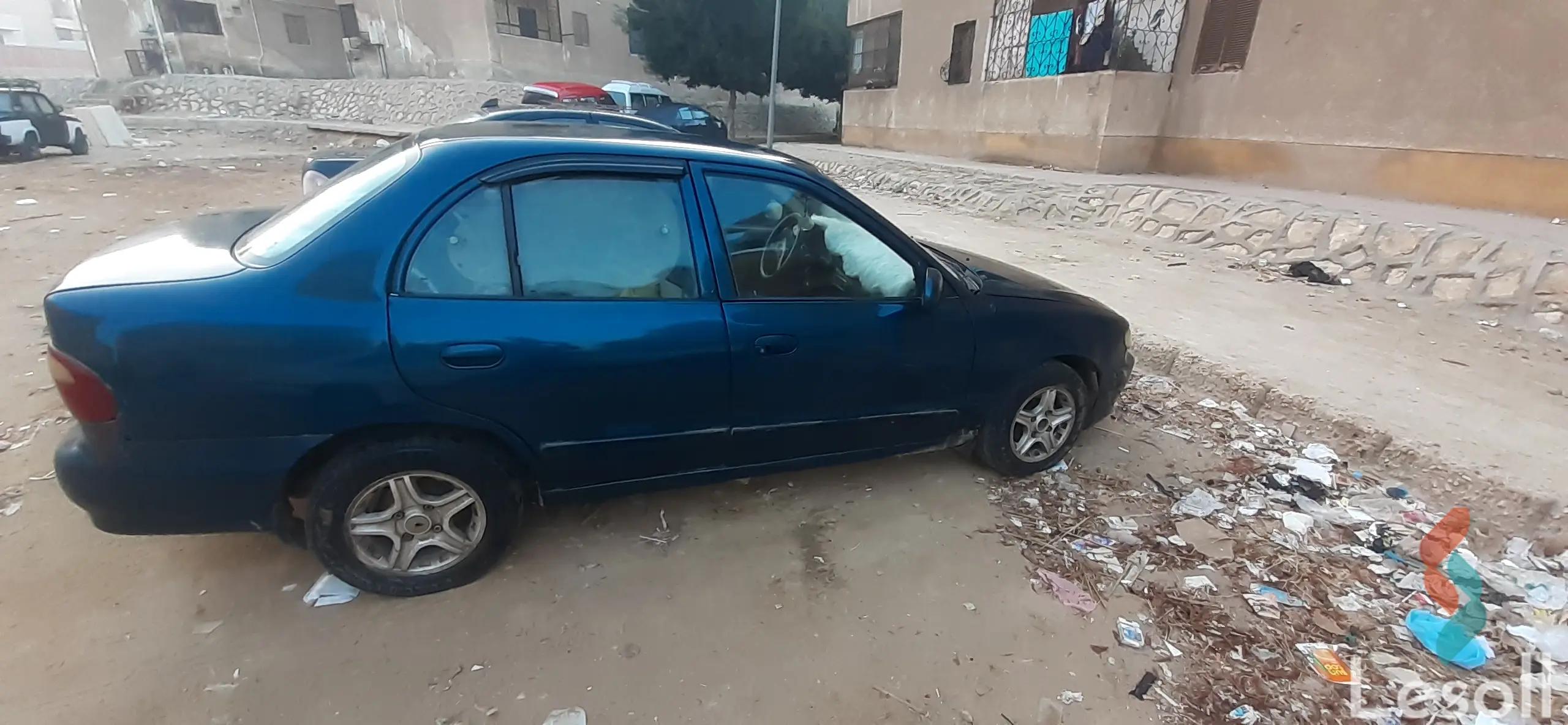 هيونداي أكسنت مانيوال مستعملة أزرق موديل 2000