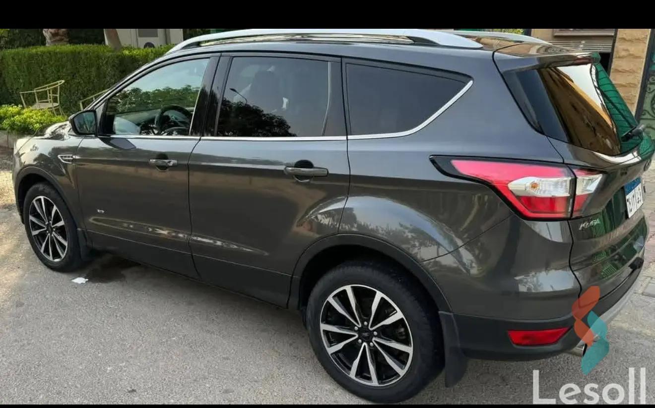 Ford escape titanium automatic used dark gray model 2018 - Image 2