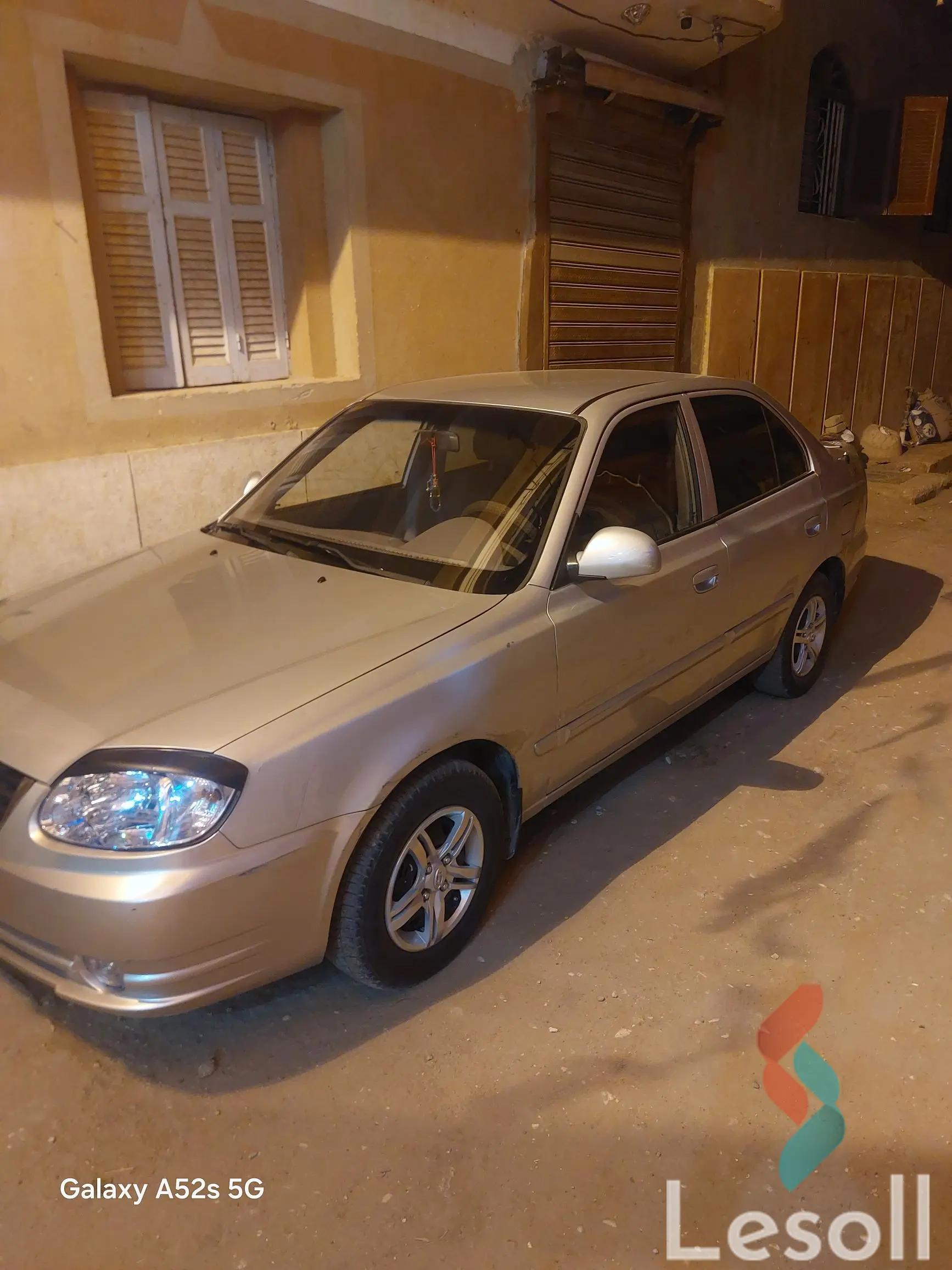 هيونداي فيرنا مانيوال مستعملة فضي موديل 2018 - الصورة الرئيسية