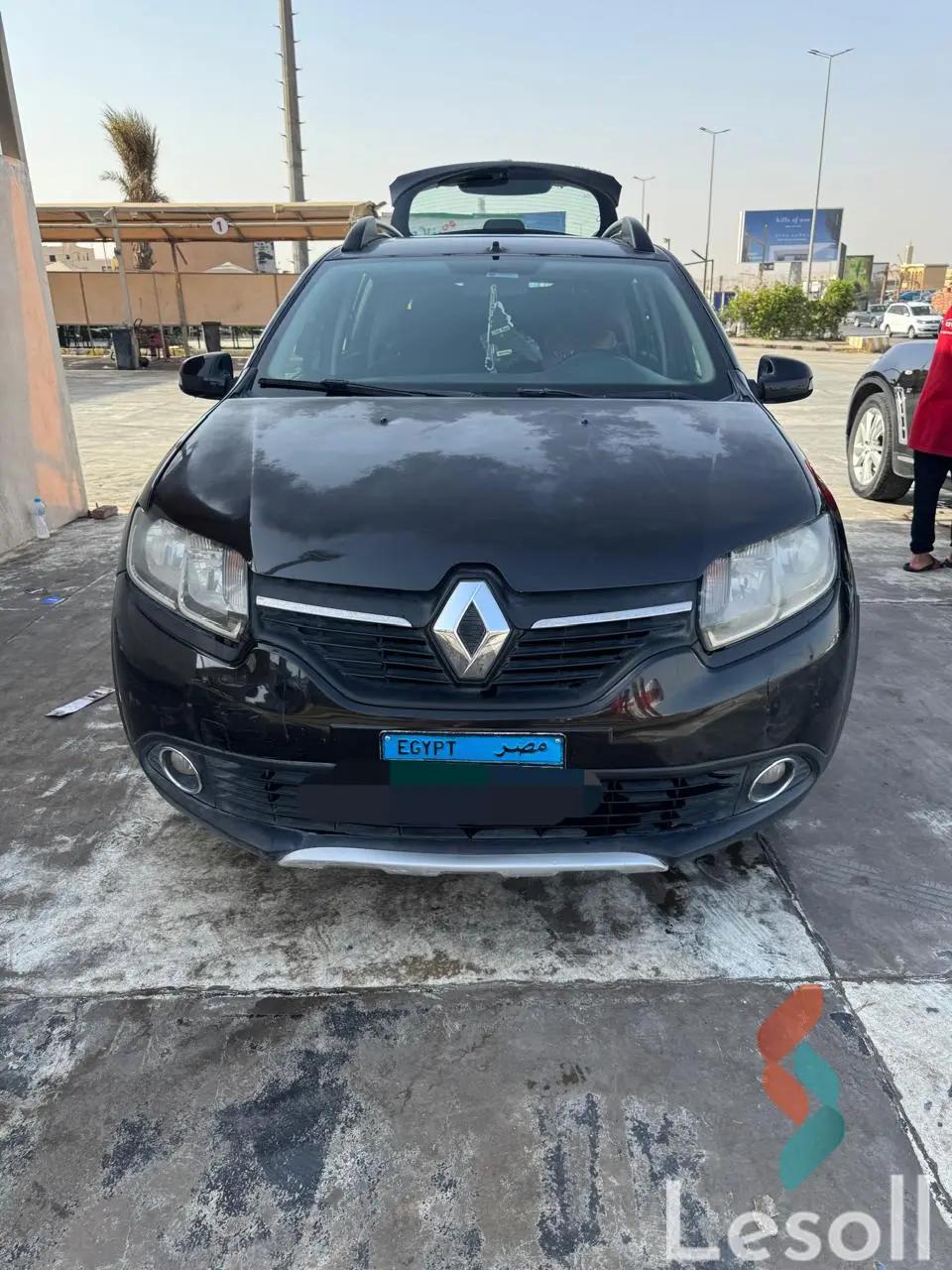 رينو سانديرو مانيوال مستعملة أسود موديل 2016 - الصورة الرئيسية