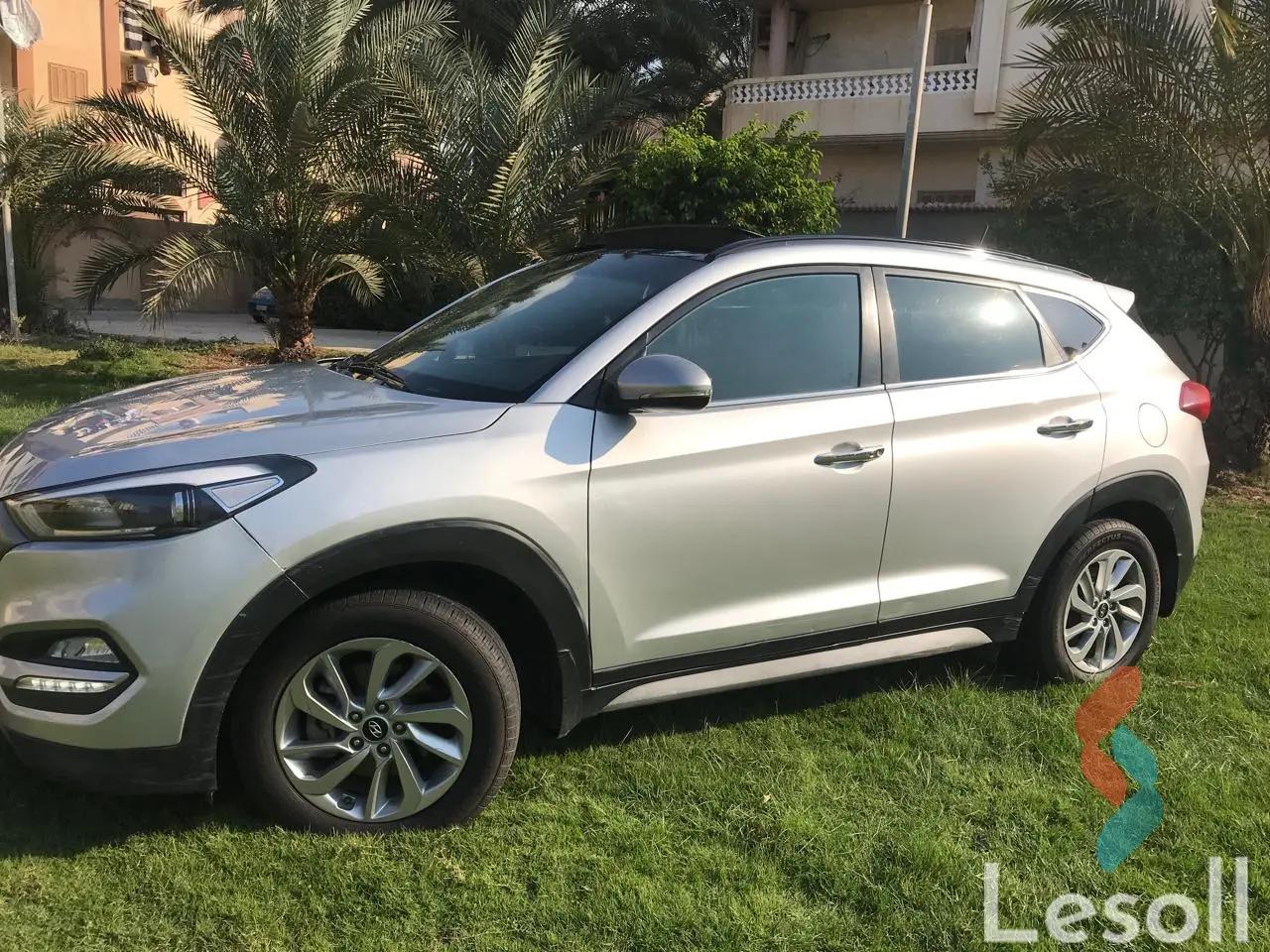 هيونداي توسان اوتوماتك مستعملة فضي موديل 2018 - صورة 2