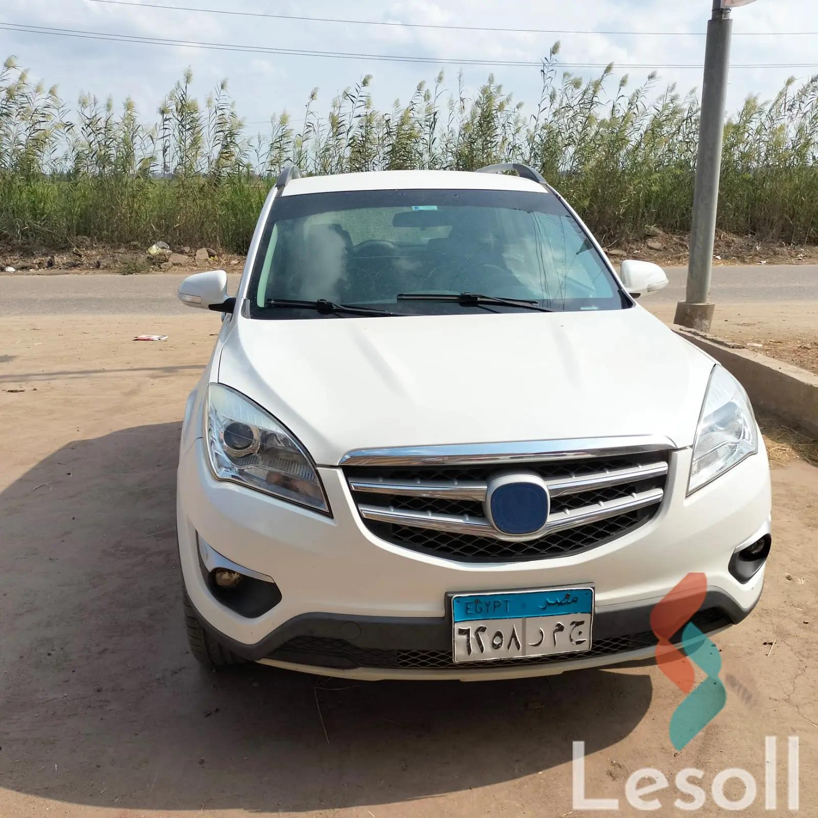 شانجان cs35 اوتوماتك مستعملة أبيض موديل 2017 - صورة 4