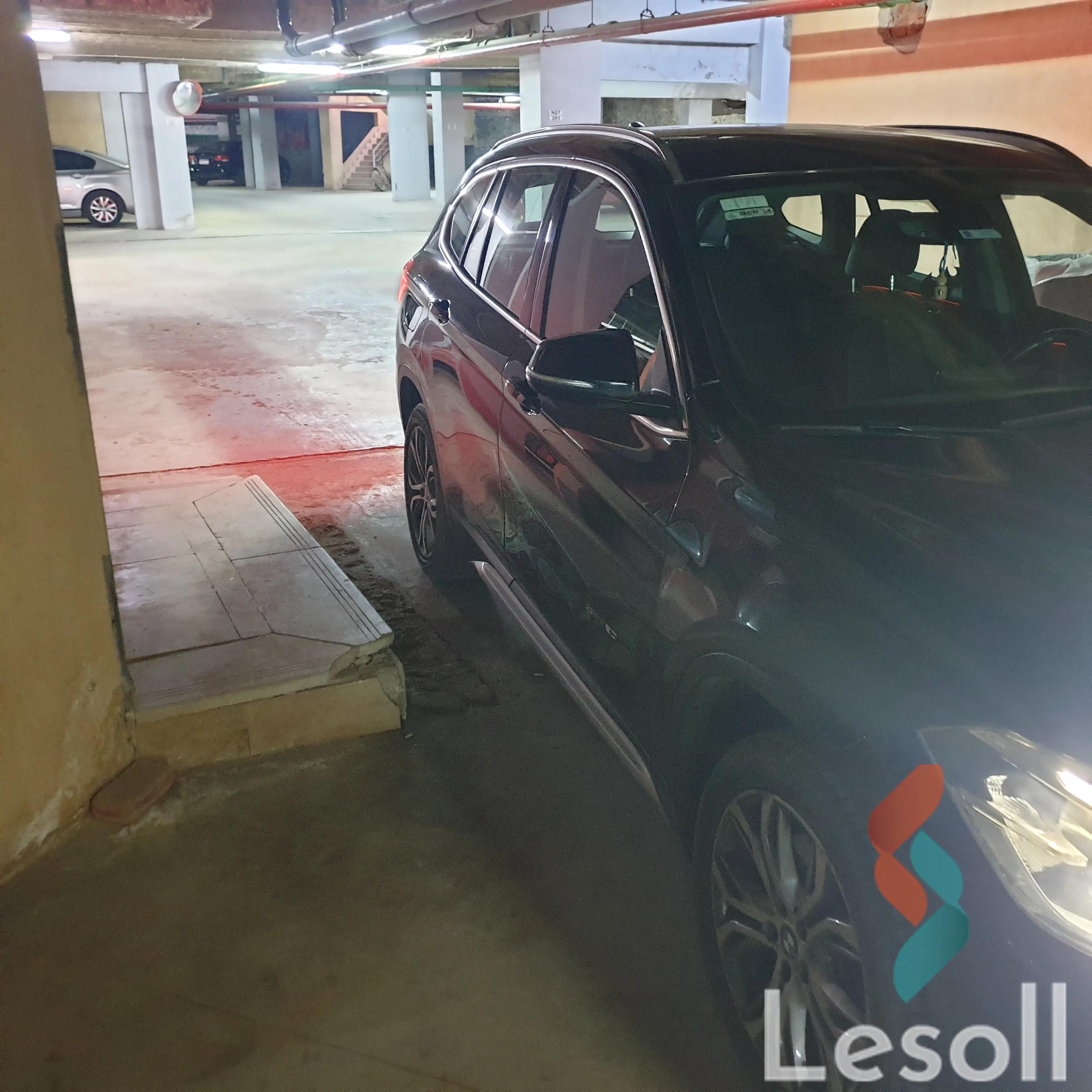 بي ام دبليو x1 اوتوماتك مستعملة أسود موديل 2018 - كل الصور