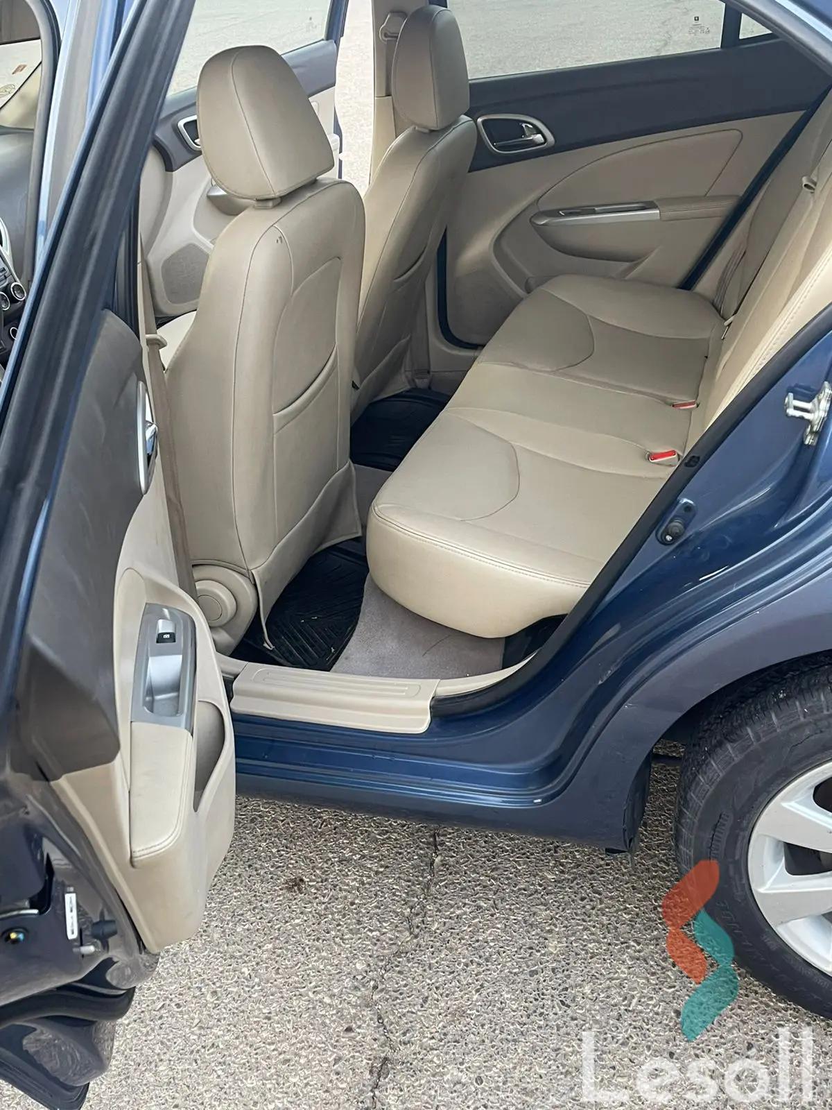 شيفروليه أوبترا اوتوماتك مستعملة أزرق موديل 2022 - كل الصور