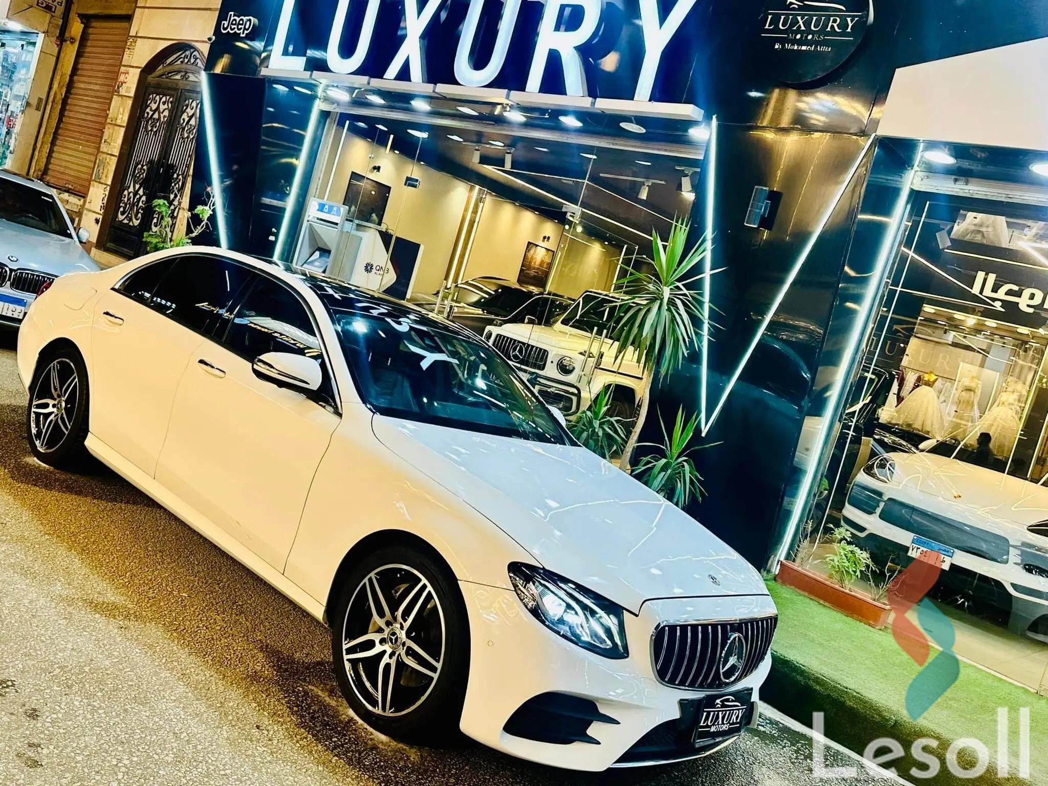 مرسيدس بنز ايه ١٨٠ اوتوماتك مستعملة أبيض موديل 2018 - صورة 4