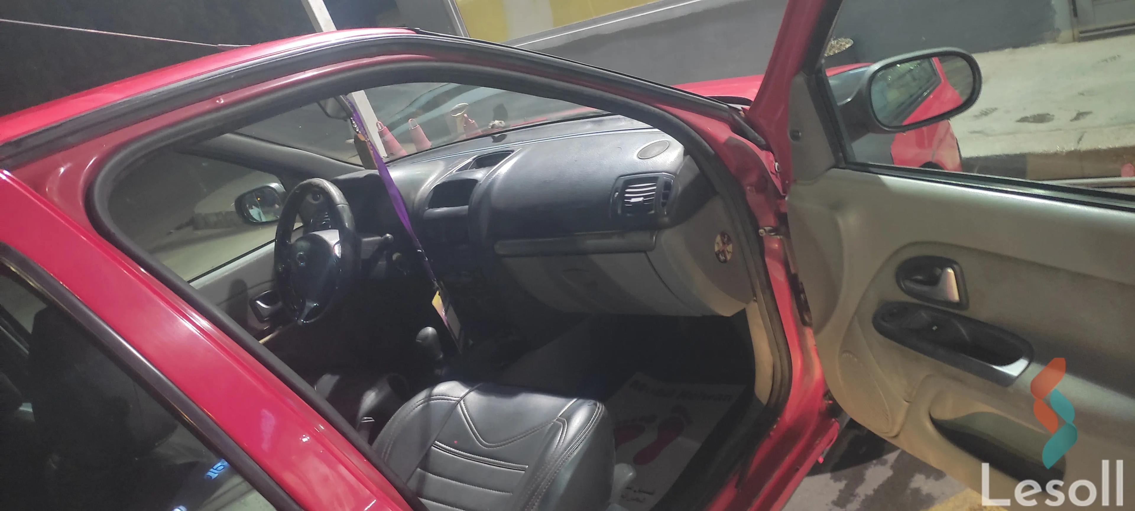 رينو كليو مانيوال مستعملة أحمر موديل 1999 - كل الصور