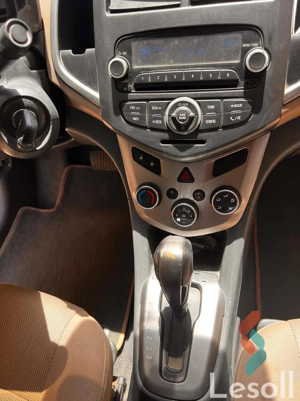 شيفروليه سونيك اوتوماتك مستعملة فضي موديل 2014 - كل الصور