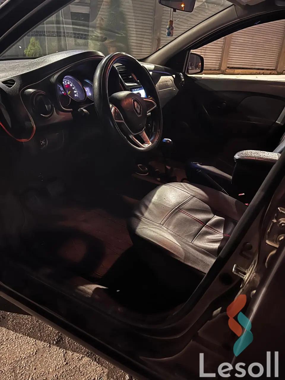 رينو لوجان اوتوماتك مستعملة بني موديل 2018 - صورة 2