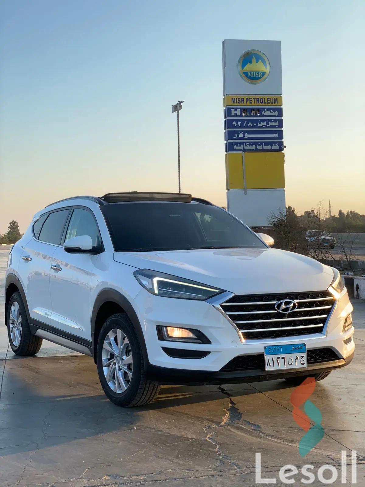 هيونداي توسان اوتوماتك مستعملة أبيض موديل 2019 - الصورة الرئيسية