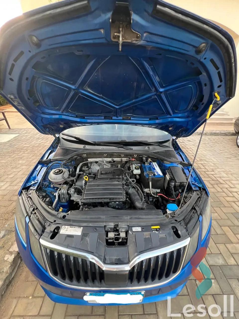 سكودا أوكتافيا اوتوماتك مستعملة أزرق موديل 2018 - كل الصور