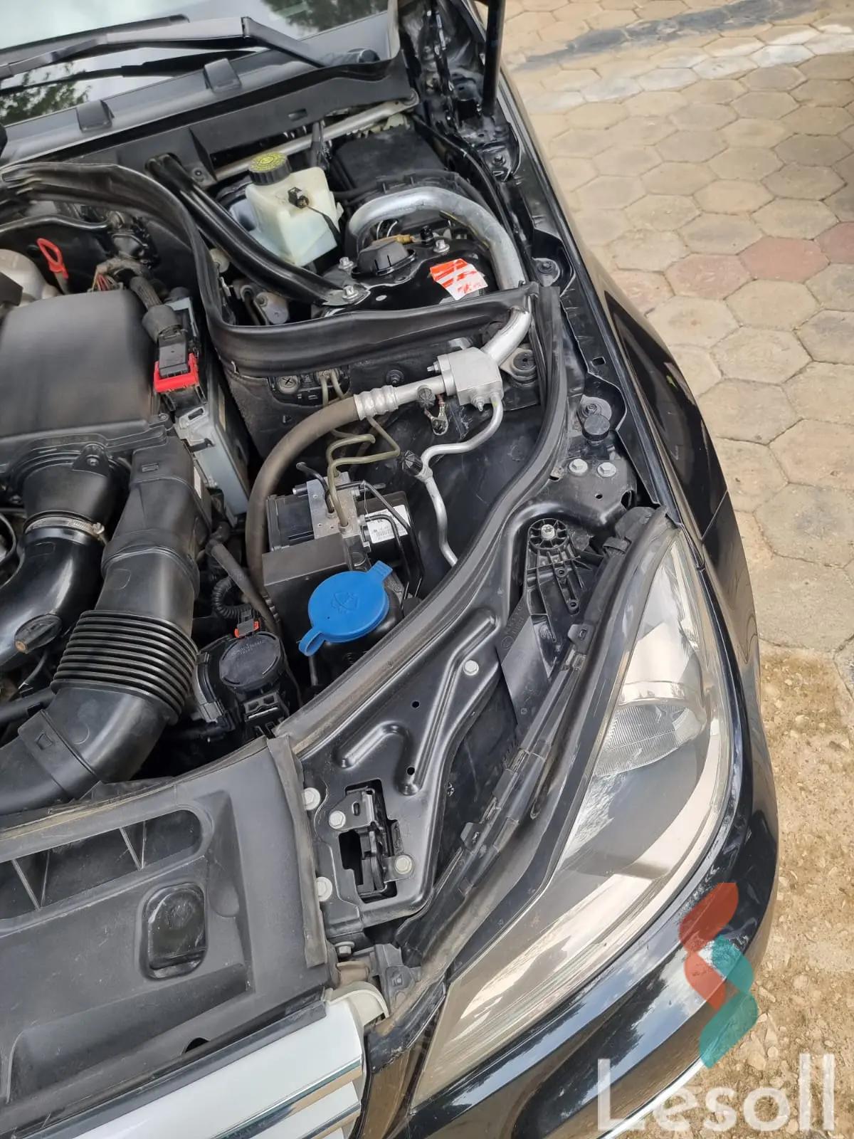 مرسيدس بنز ١٨٠ سي اوتوماتك مستعملة أسود موديل 2013 - كل الصور