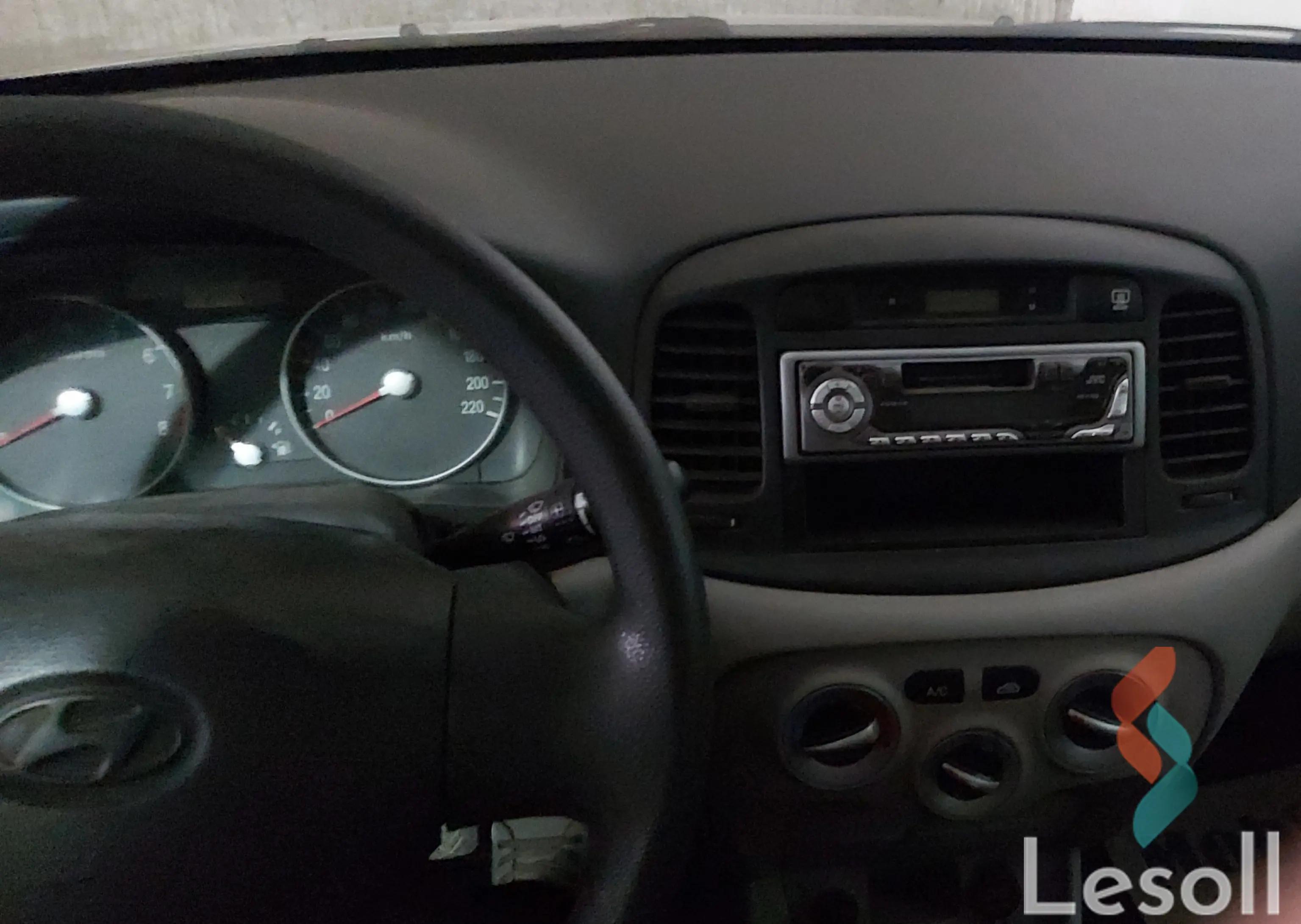 هيونداي أكسنت مانيوال مستعملة فضي موديل 2007 - كل الصور