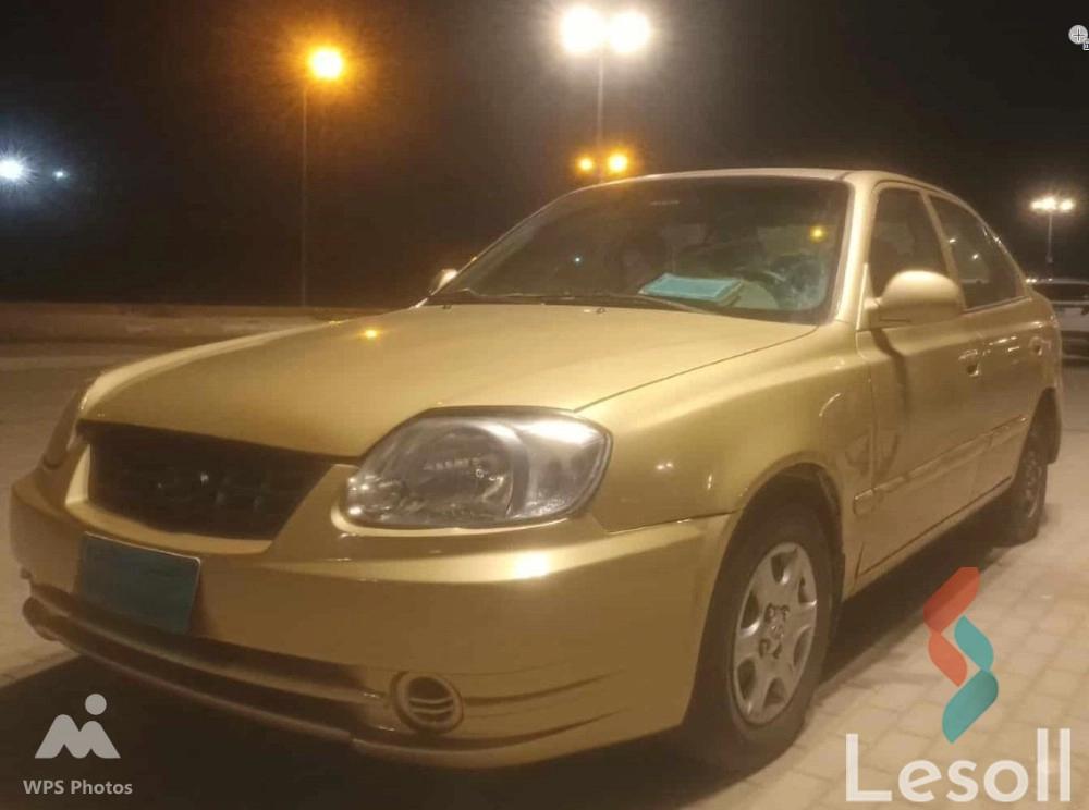 هيونداي فيرنا مانيوال مستعملة ذهبي موديل 2003