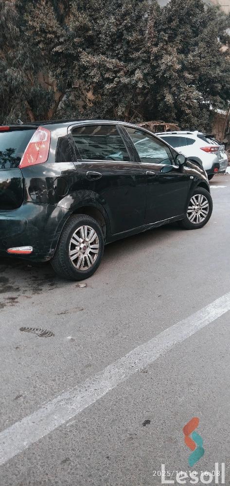 فيات فيات بونتو اوتوماتك جديدة أسود موديل 2015