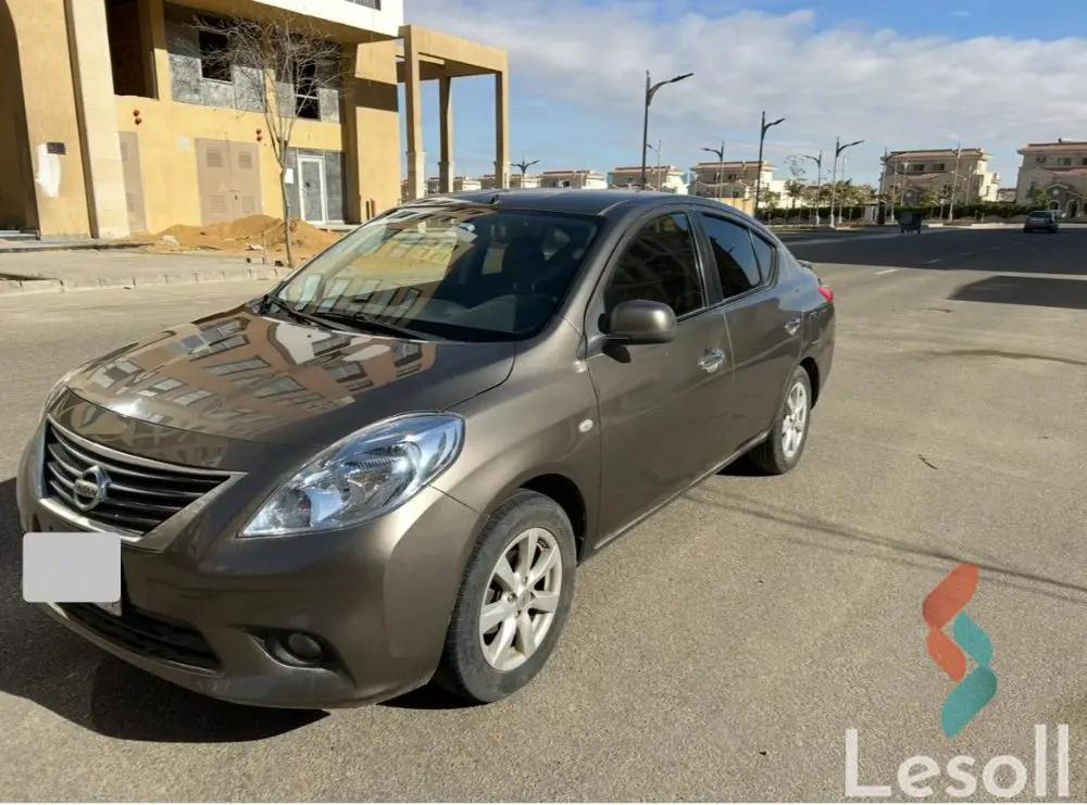 نيسان صني اوتوماتك مستعملة برونزي موديل 2014 - صورة 4