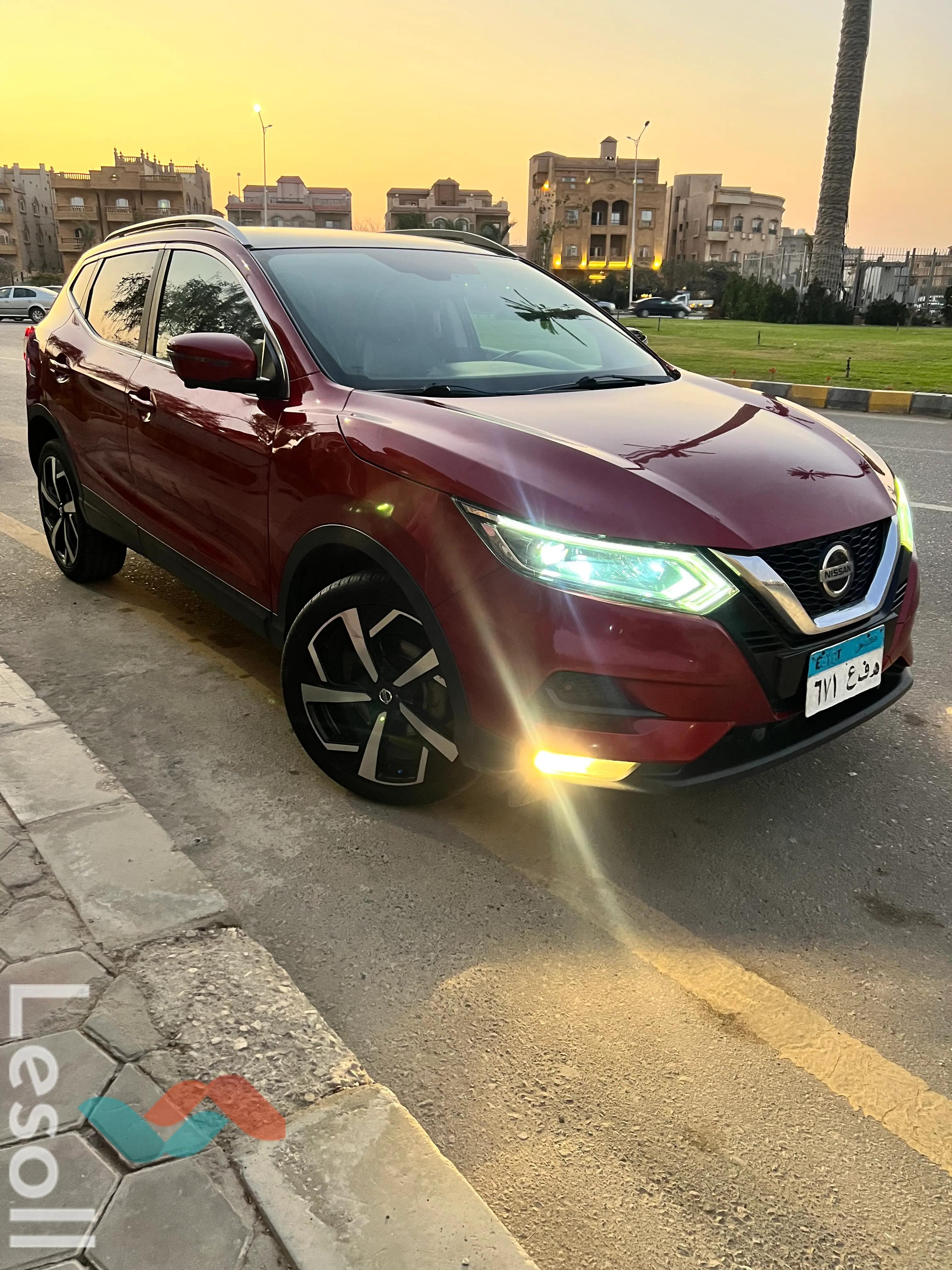 نيسان قشقاي اوتوماتك مستعملة نبيتي موديل 2020 - صورة 2