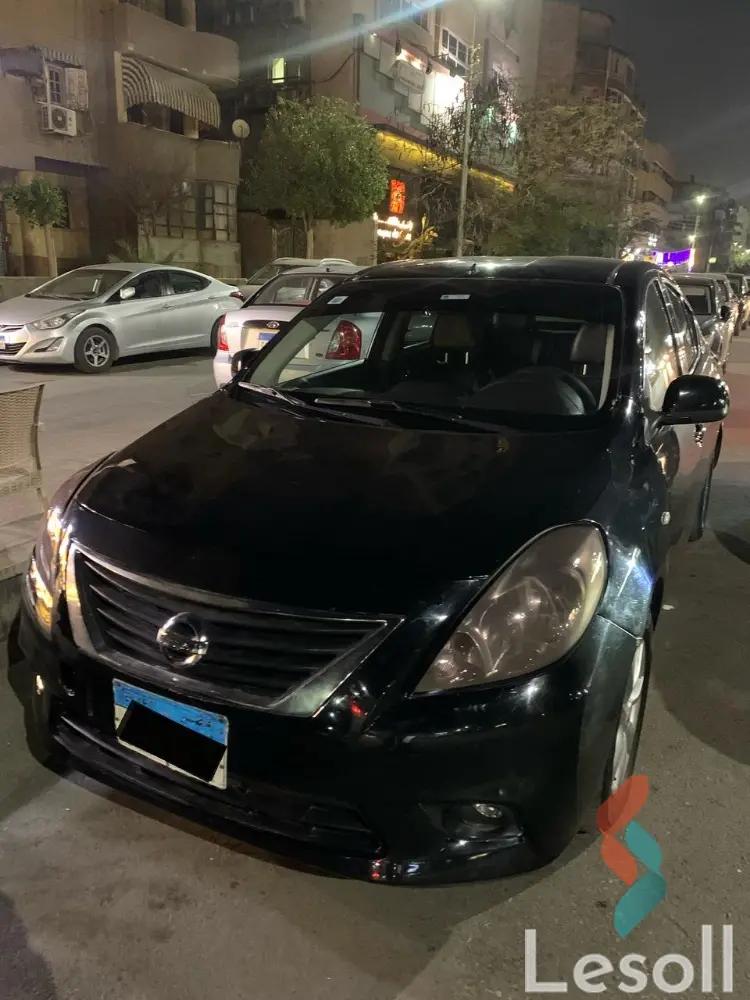نيسان صني اوتوماتك مستعملة أسود موديل 2013 - صورة 2