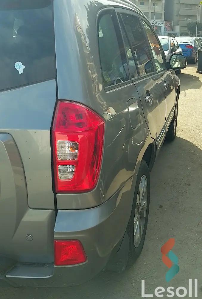 شيري تيجو 3 اوتوماتك مستعملة فضي موديل 2023 - صورة 2