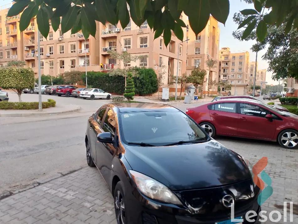 مازدا 3 اوتوماتك مستعملة أسود موديل 2013 - صورة 3