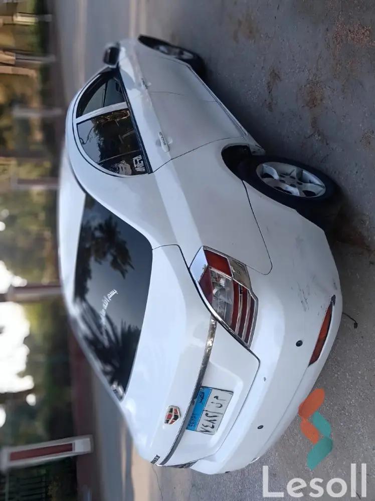 جيلي إمجراند 7 مانيوال مستعملة أبيض موديل 2014