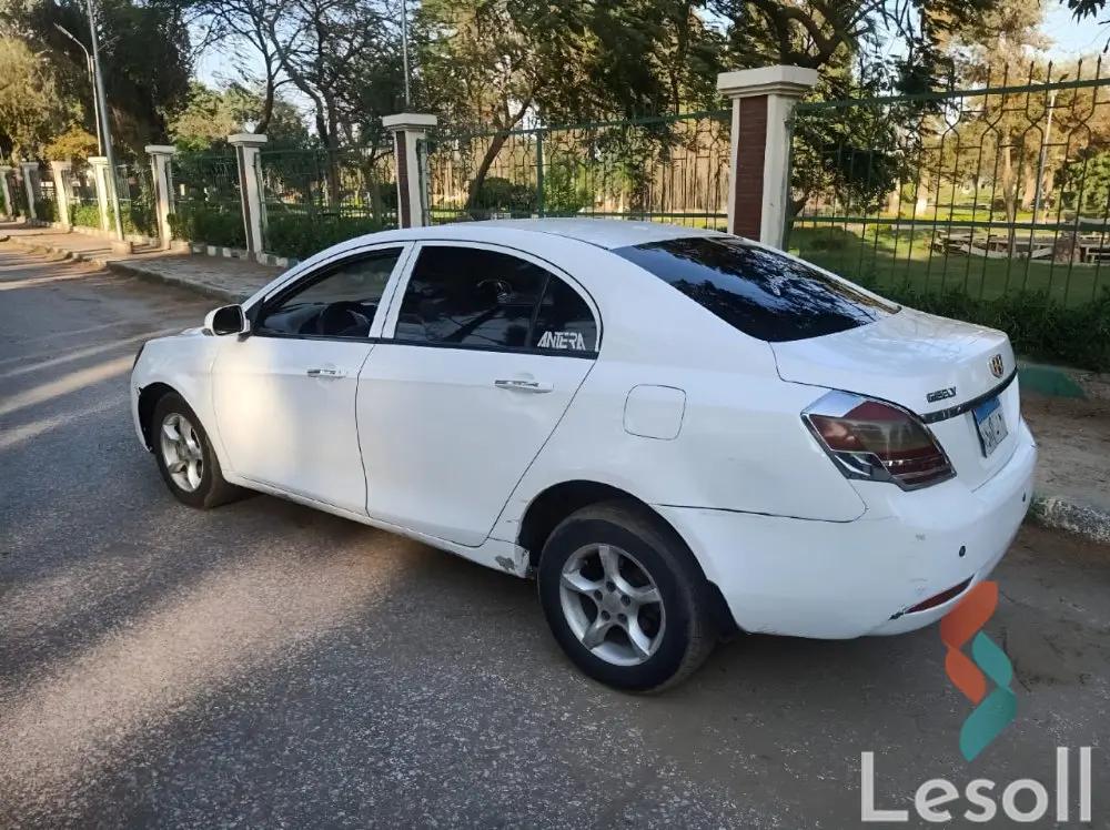 جيلي إمجراند 7 مانيوال مستعملة أبيض موديل 2014