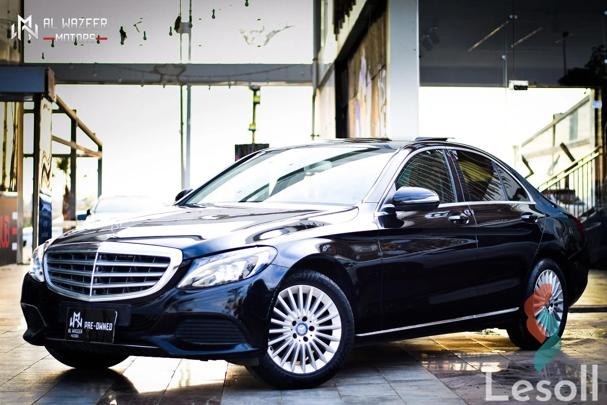 مرسيدس بنز ١٨٠ سي اوتوماتك مستعملة أسود موديل 2016