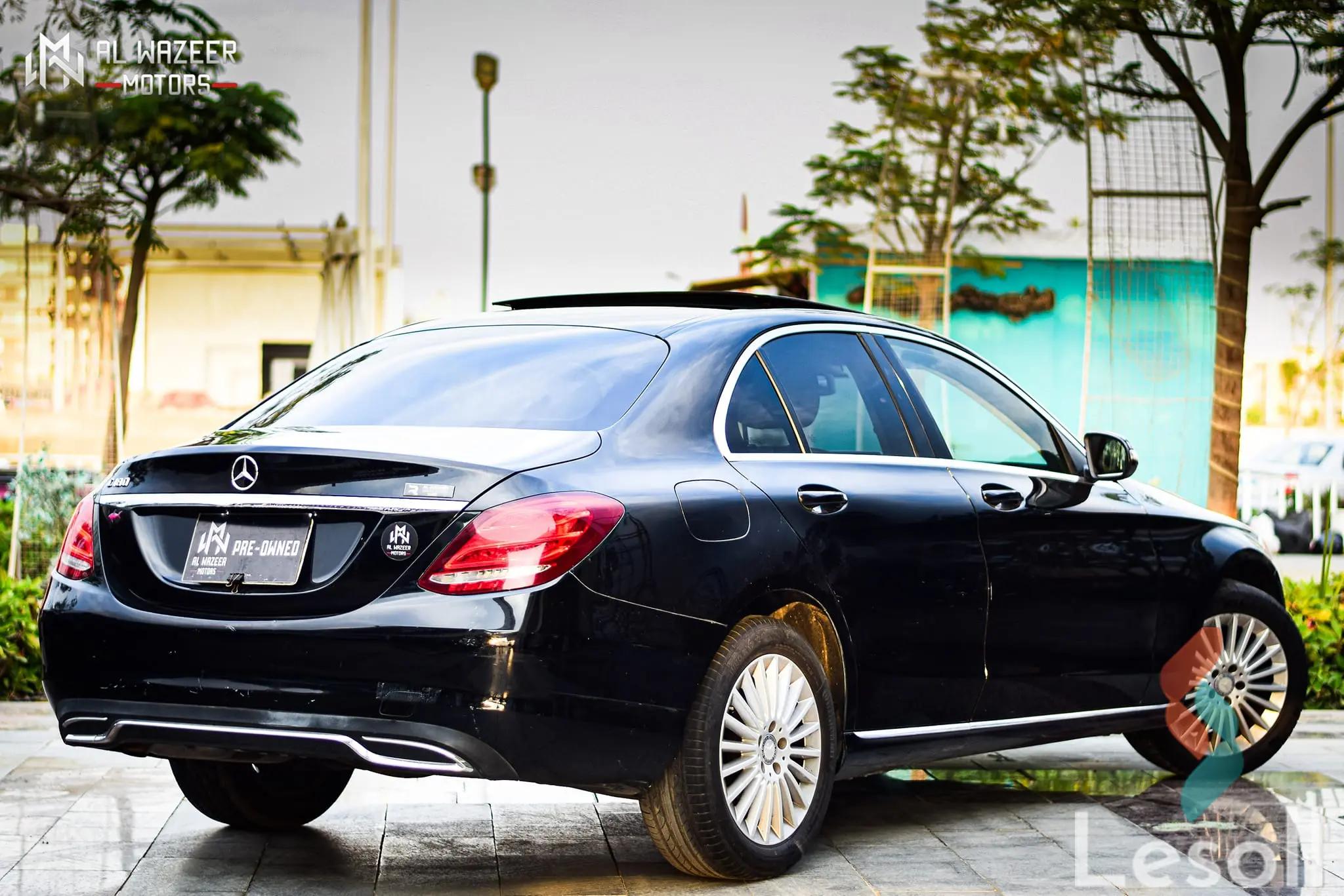 مرسيدس بنز ١٨٠ سي اوتوماتك مستعملة أسود موديل 2016