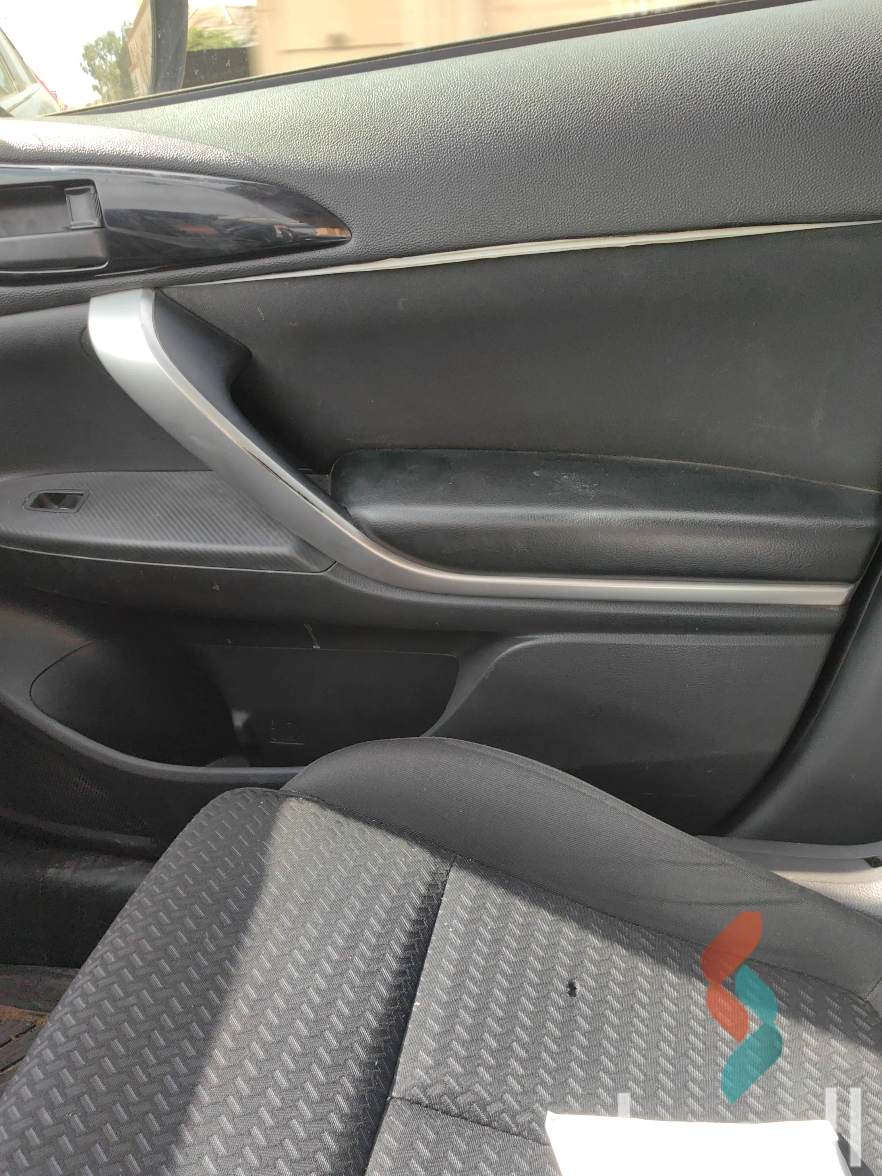 ميتسوبيشي إكليبس اوتوماتك مستعملة فضي موديل 2018