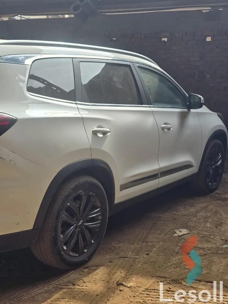 شيري تيجو 8 اوتوماتك مستعملة أبيض موديل 2021 - صورة 4