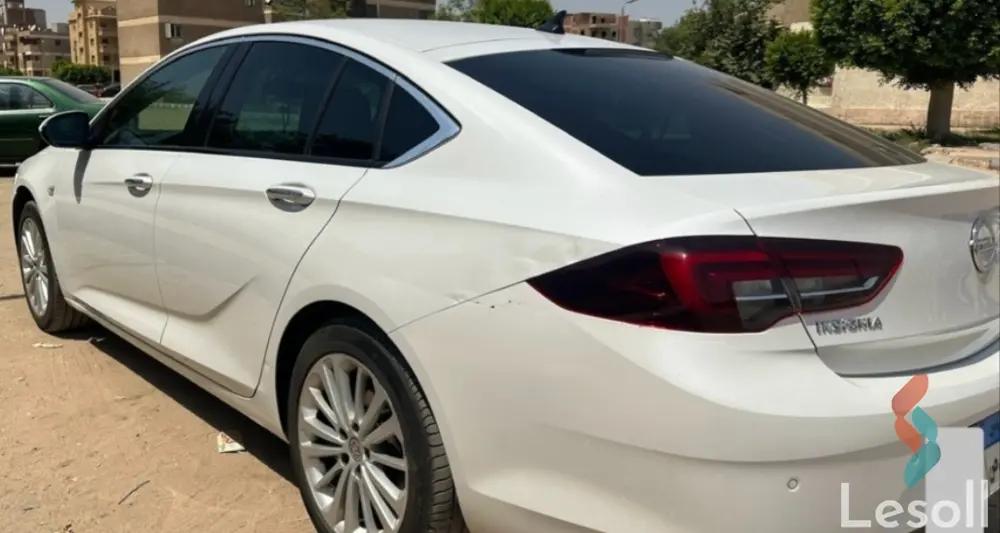 أوبل إنسيجنيا اوتوماتك مستعملة أبيض موديل 2018