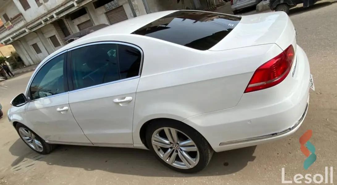 فولكس واجن باسات اوتوماتك مستعملة أبيض موديل 2012 - كل الصور