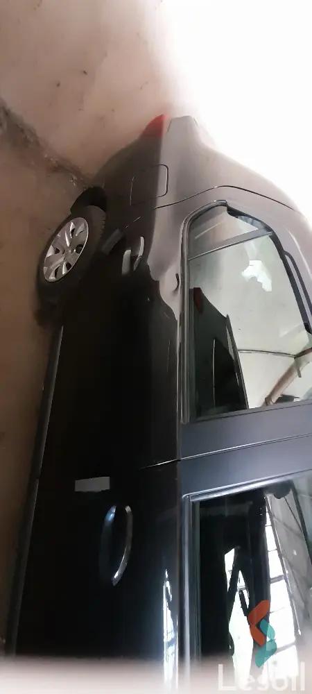 رينو لوجان اوتوماتك مستعملة أسود موديل 2019 - كل الصور