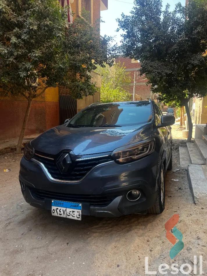 رينو كادجار اوتوماتك مستعملة أسود موديل 2017