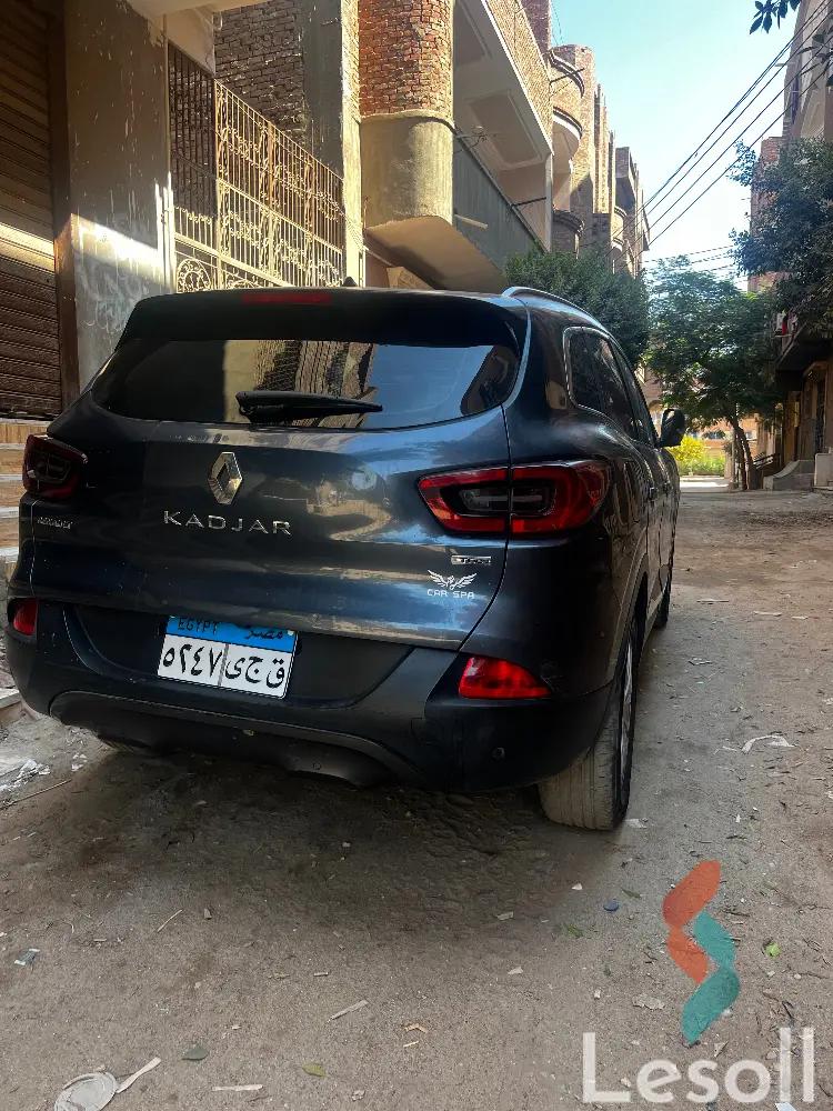 رينو كادجار اوتوماتك مستعملة أسود موديل 2017