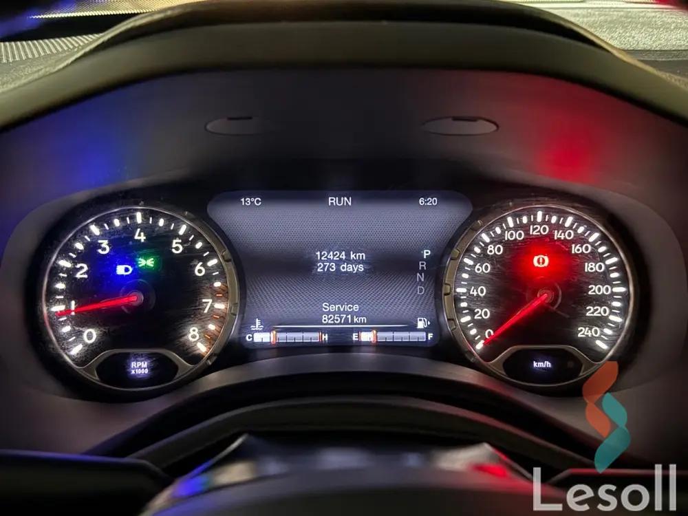 جيب رينيجيد اوتوماتك مستعملة أبيض موديل 2019