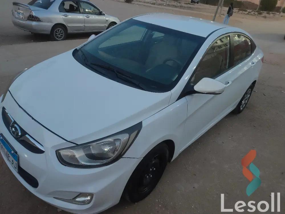 هيونداي أكسنت اوتوماتك مستعملة أبيض موديل 2015