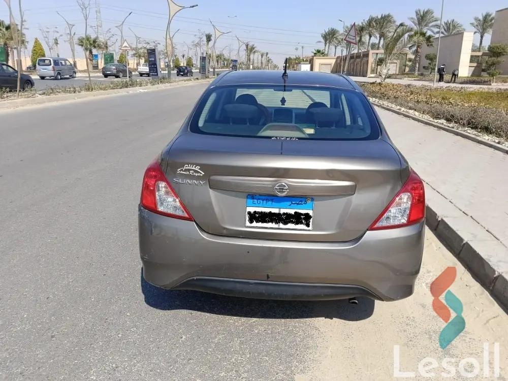 نيسان صني اوتوماتك مستعملة برونزي موديل 2016 - صورة 3