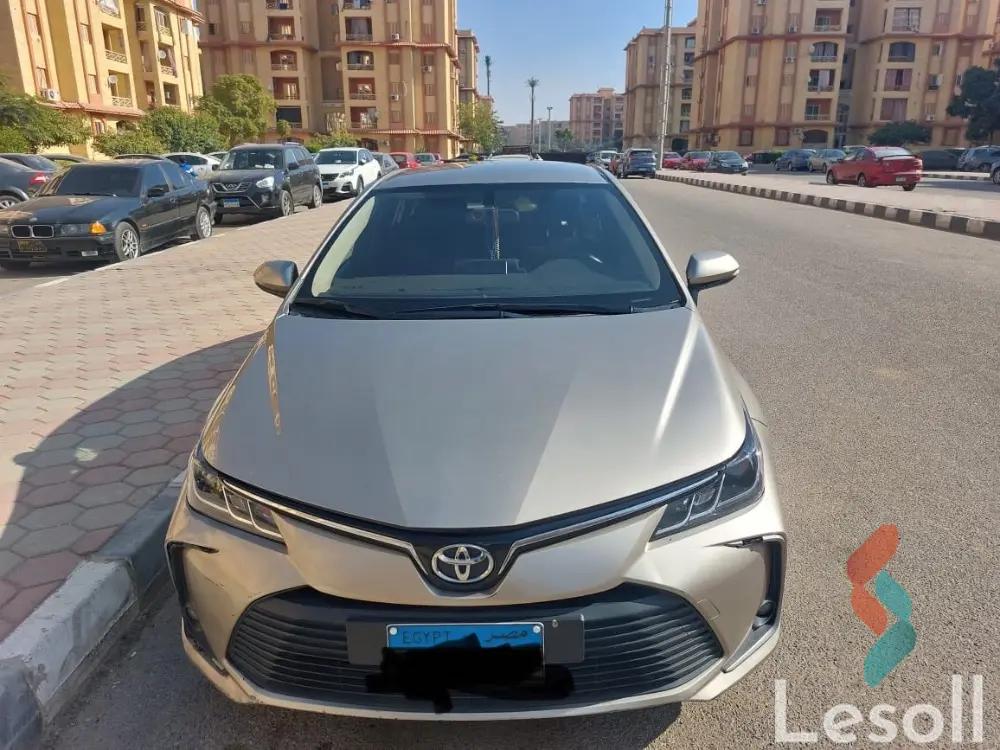 تويوتا كورولا اوتوماتك مستعملة شمبان موديل 2020 - صورة 2