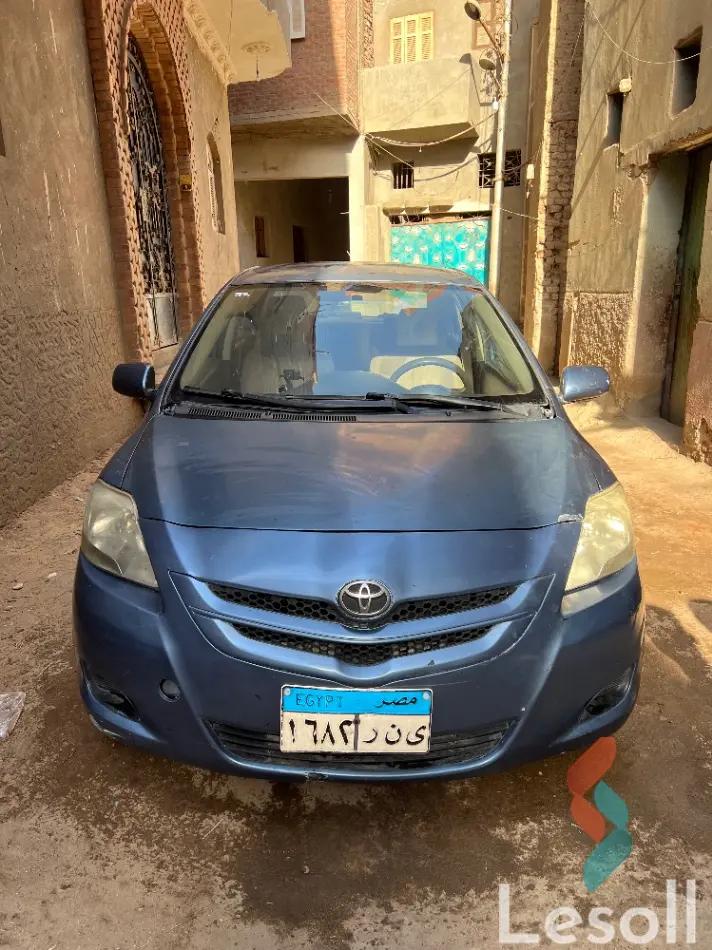 تويوتا يارس مانيوال مستعملة أزرق سماوي موديل 2006 - صورة 3