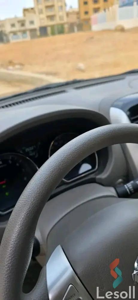 نيسان صني اوتوماتك مستعملة بني موديل 2023 - كل الصور