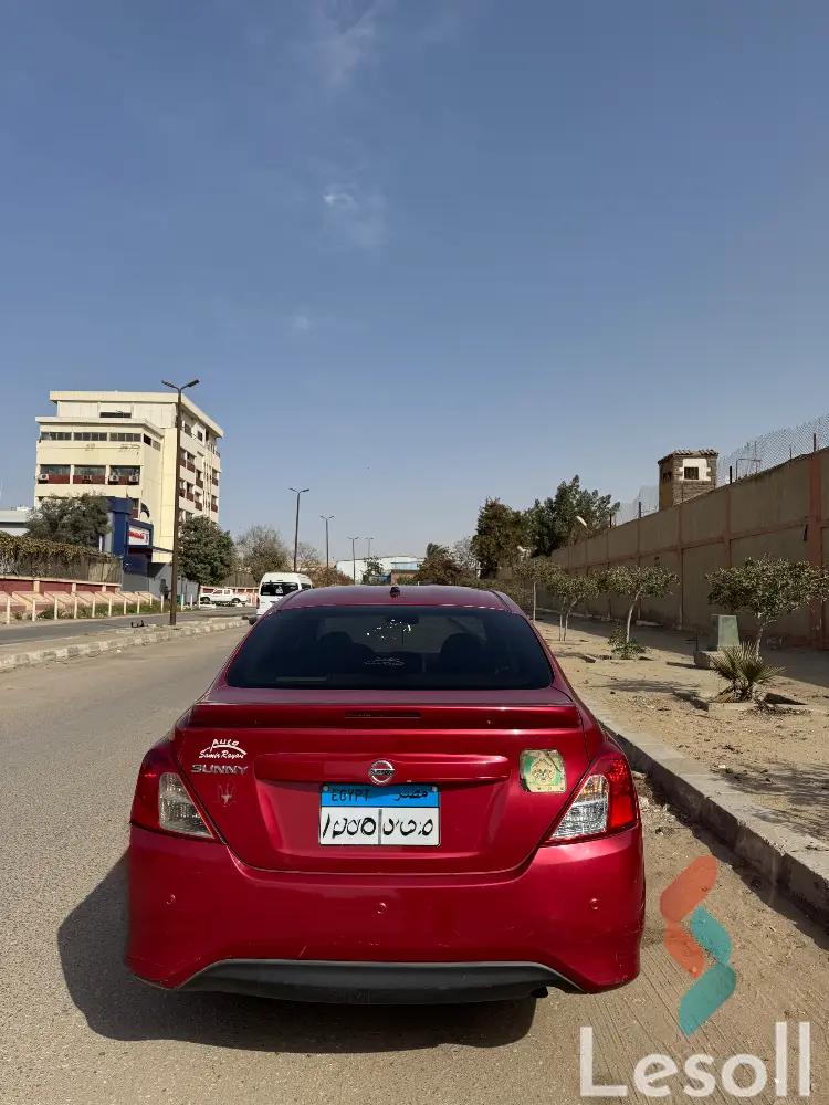 نيسان صني اوتوماتك مستعملة أحمر موديل 2019 - صورة 3