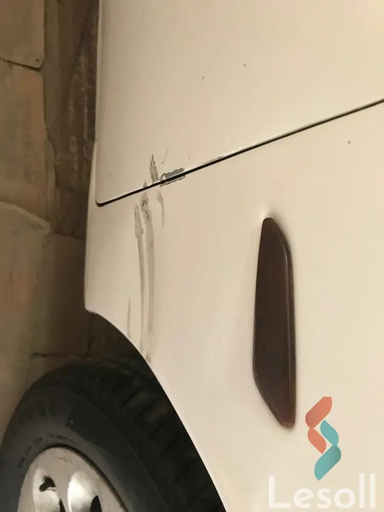 الفا روميو ألفا روميو 4c مانيوال مستعملة أبيض موديل 1999 - صورة 4